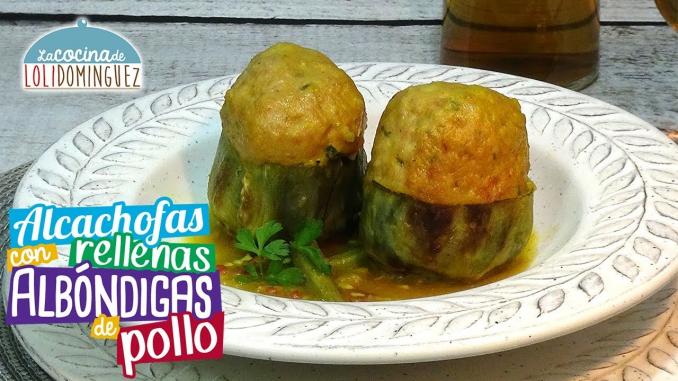 Alcachofas rellenas con albondigas de pollo