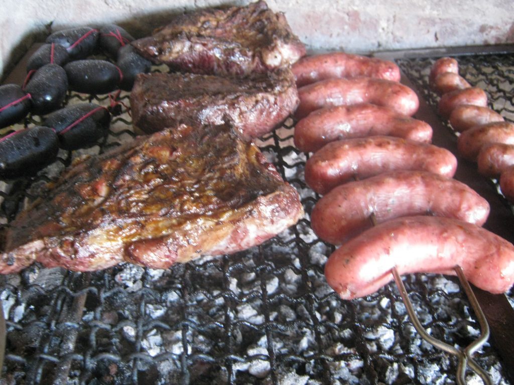 Tecnica correcta asar chorizos y morcillas la parrilla o barbacoa - Recetas de carnes deliciosas