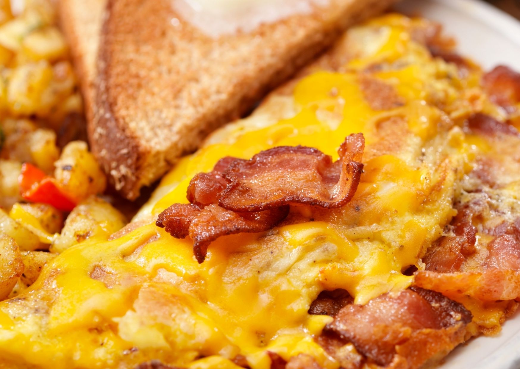 Omelette con panceta (bacon)